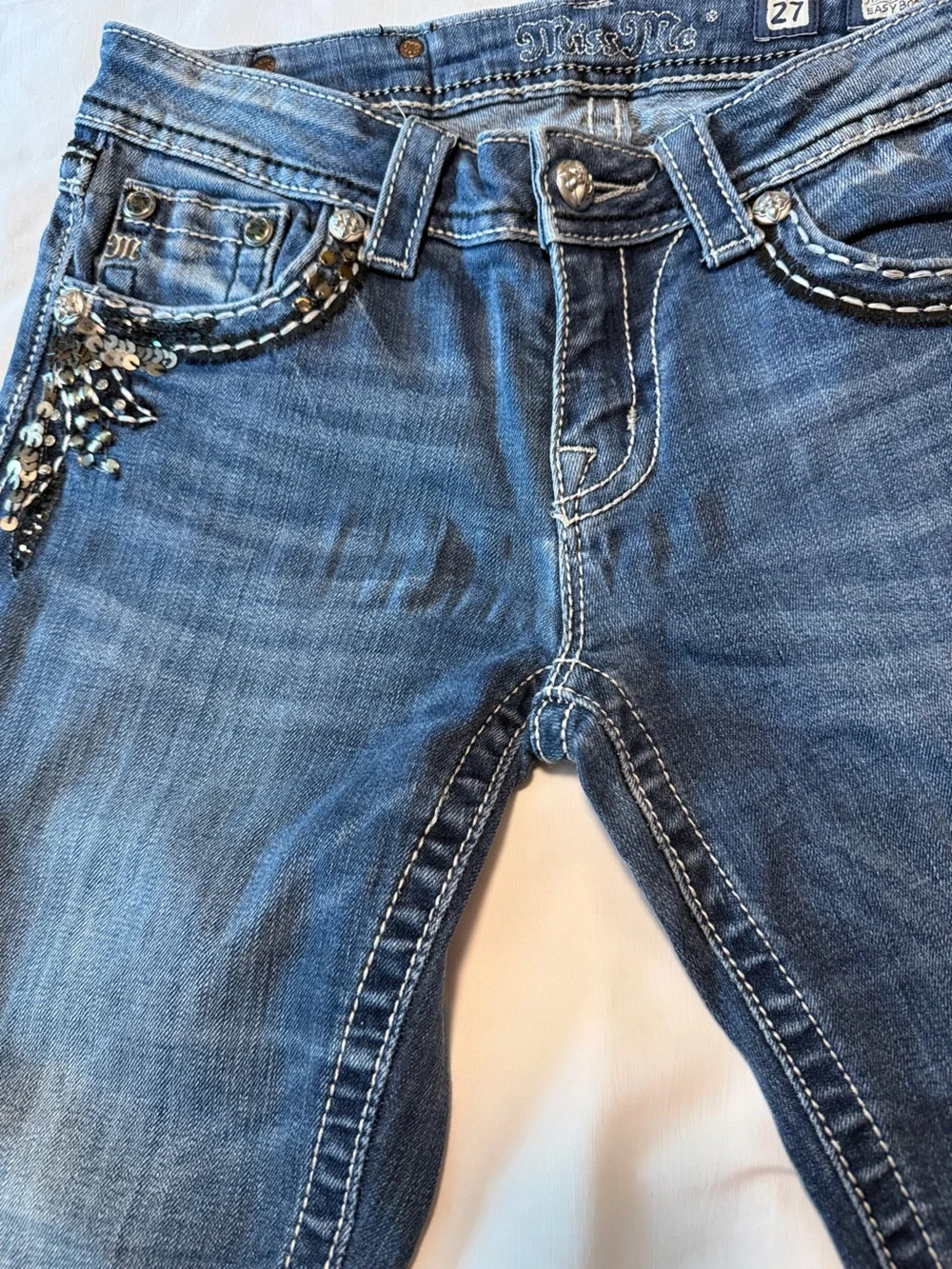 Miss Me Easy Boot Jeans 27 Low Rise Medium Wash Embellished Flap Pockets
